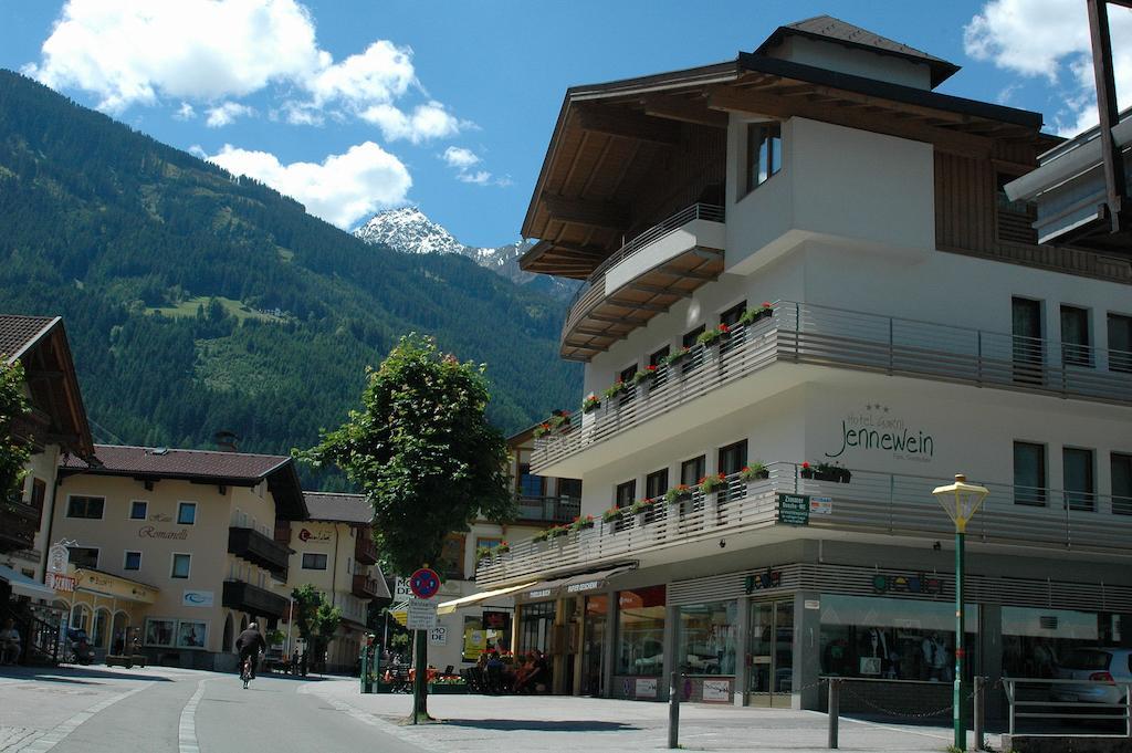 Hotel Garni Jennewein Mayrhofen Oda fotoğraf