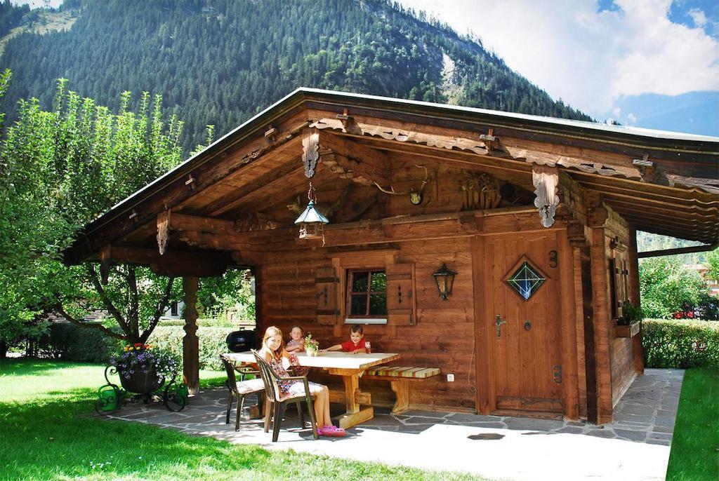 Hotel Garni Jennewein Mayrhofen Dış mekan fotoğraf